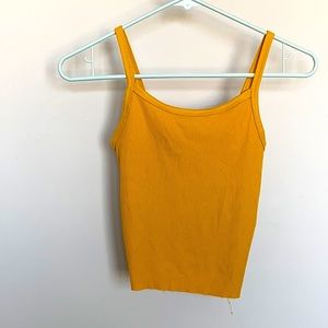 Mustard yellow cropped tank top 💛💛
